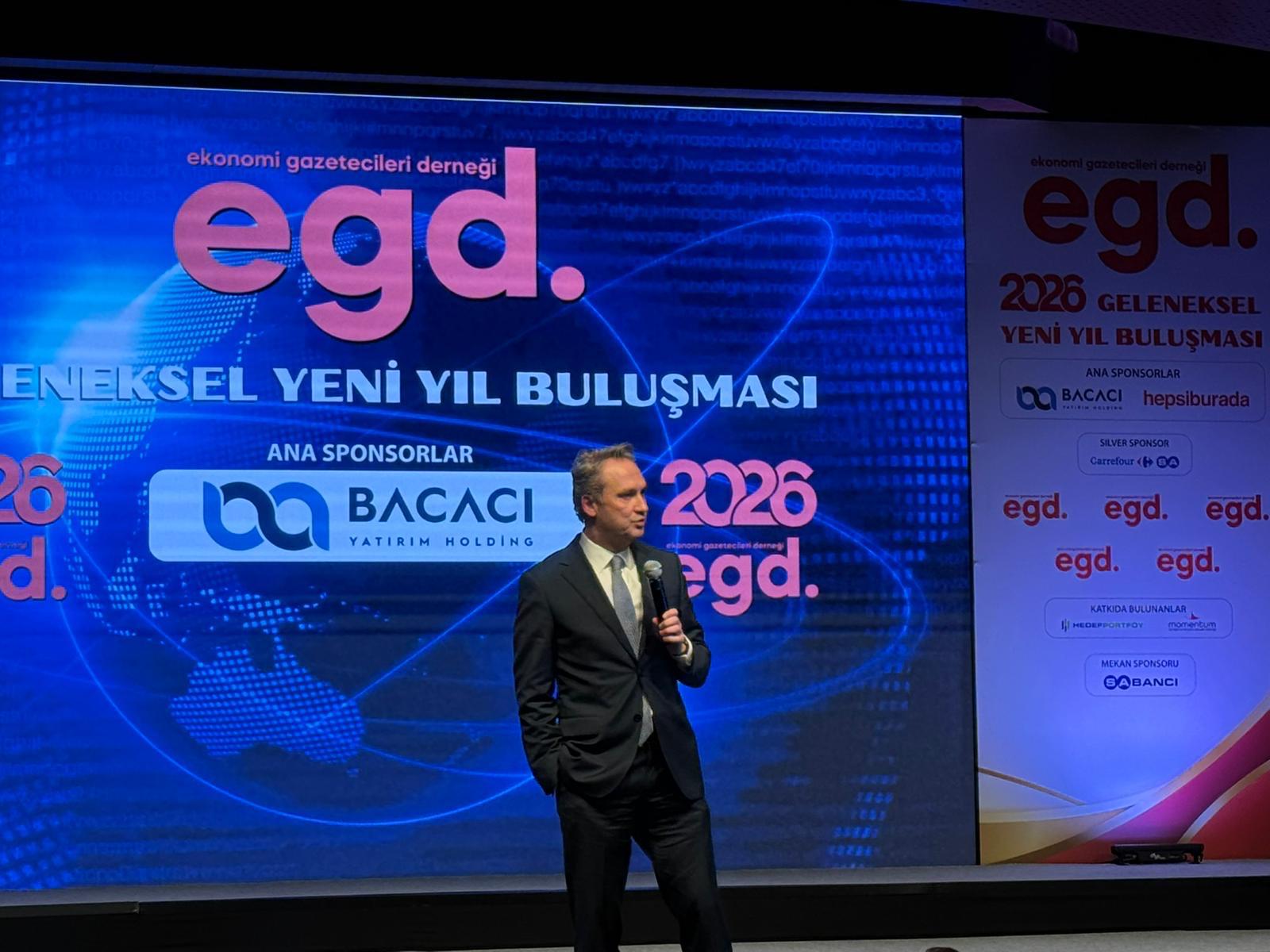 Ekonomi Gazetecileri Derneği'nden Bacacı Yatırım Holding'e teşekkür plaketi (1. sayfa)