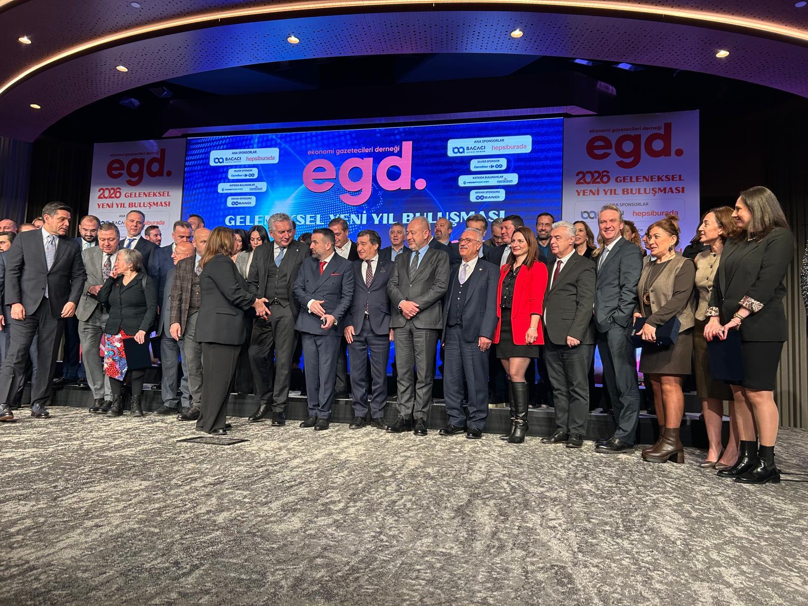 Ekonomi Gazetecileri Derneği'nden Bacacı Yatırım Holding'e teşekkür plaketi (2. sayfa)