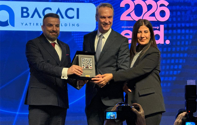 Ekonomi Gazetecileri Derneği'nden Bacacı Yatırım Holding'e teşekkür plaketi